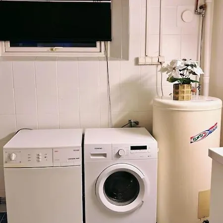 Koselig Og Sentralt Blant Lokalbefolkningen - Netflix - Parkering Apartment Tromso