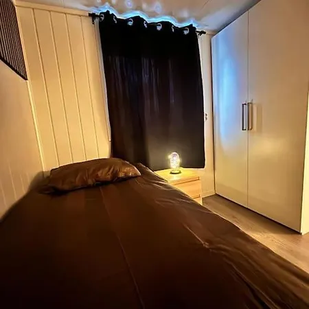 Apartment Koselig Og Sentralt Blant Lokalbefolkningen - Netflix - Parkering