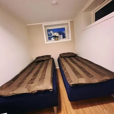 Koselig Og Sentralt Blant Lokalbefolkningen - Netflix - Parkering Tromsø