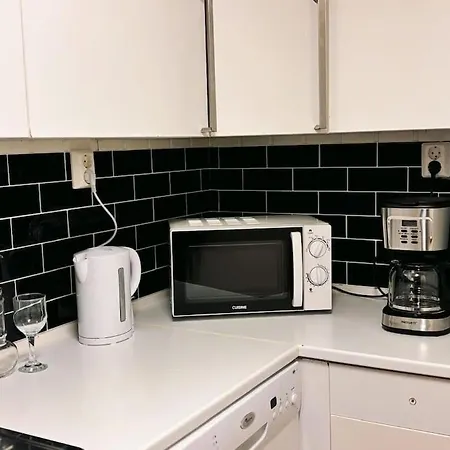 Apartment Koselig Og Sentralt Blant Lokalbefolkningen - Netflix - Parkering Tromso