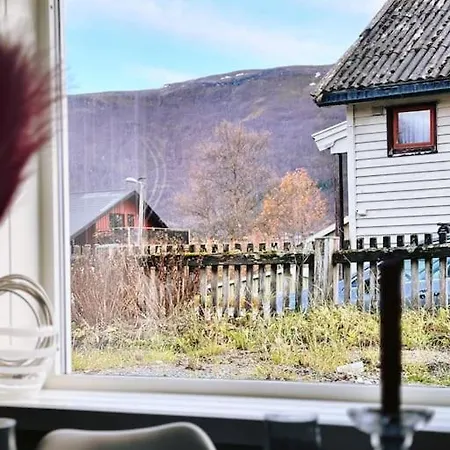 Appartement Koselig Og Sentralt Blant Lokalbefolkningen - Netflix - Parkering Tromsø