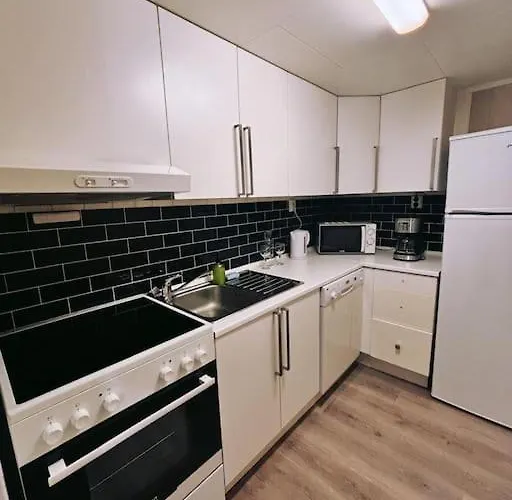 Koselig Og Sentralt Blant Lokalbefolkningen - Netflix - Parkering Tromsø