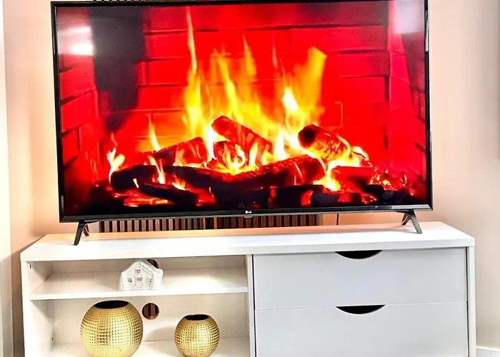 Koselig Og Sentralt Blant Lokalbefolkningen - Netflix - Parkering Appartement *