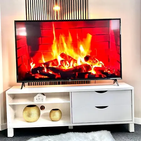 Koselig Og Sentralt Blant Lokalbefolkningen - Netflix - Parkering Apartman *